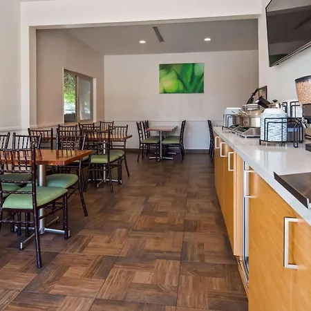 Best Western Plus Glendale-3