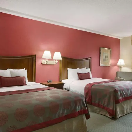 Ramada By Wyndham Raleigh-3
