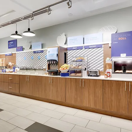 Holiday Inn Express Hotel & Suites Dublin By Ihg-3