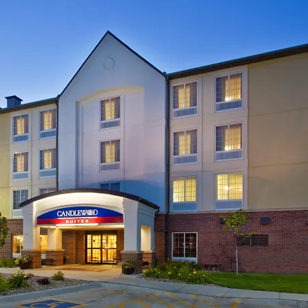 Candlewood Suites Omaha Airport-3