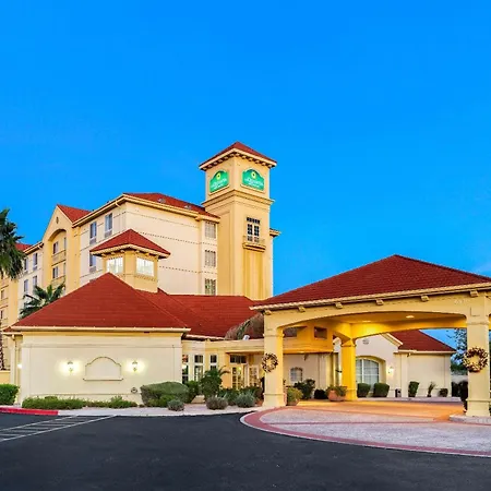 La Quinta Inn & Suites By Wyndham Mesa Superstition Springs-2