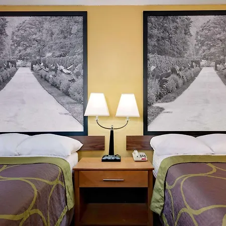 Super 8 By Wyndham Allentown-3