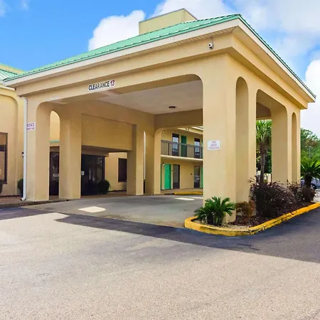 Econo Lodge Inn & Suites Gulfport Airport-2