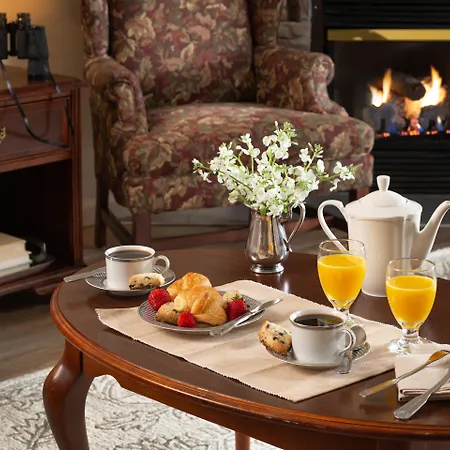 Meadowbrook Inn-3