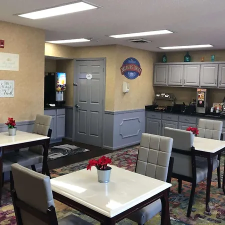 Baymont By Wyndham Roanoke Rapids-3