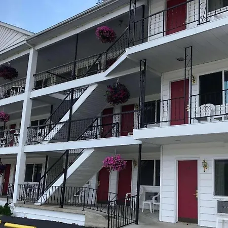 Baymont By Wyndham Lake George-2