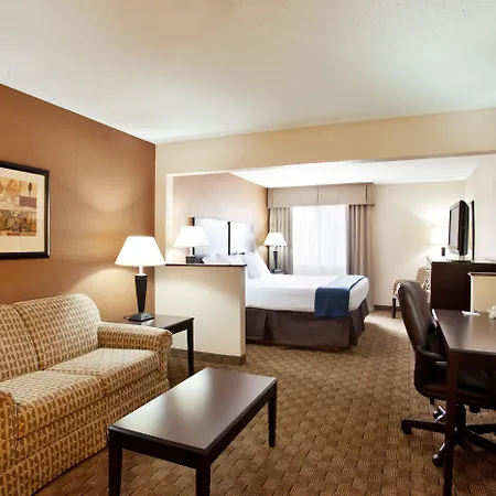 Holiday Inn Express Tuscola-3