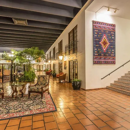 Ramada By Wyndham Las Cruces Hotel & Conference Center-3