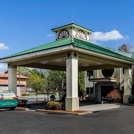 Quality Inn & Suites Lexington-2