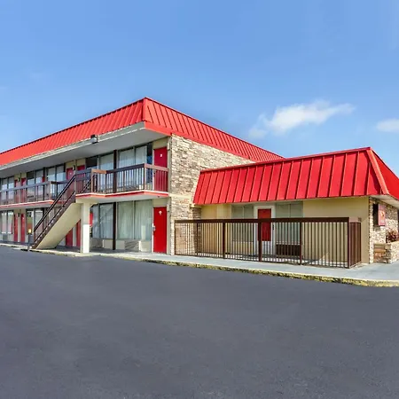 Econo Lodge Roanoke Civic Center-2