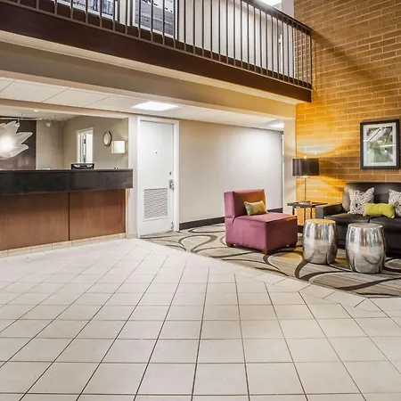 La Quinta Inn By Wyndham Oshkosh-2
