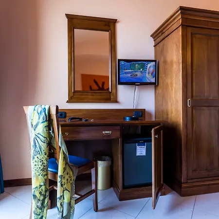 Tropis Hotel-2