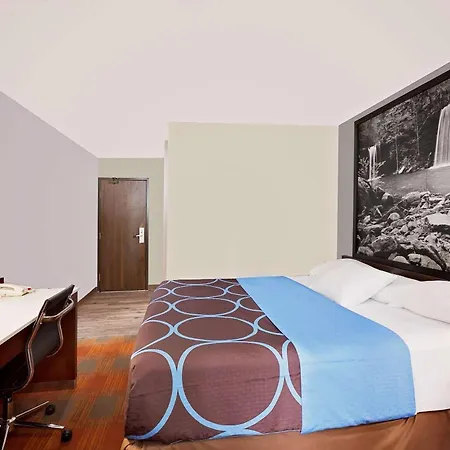 Super 8 By Wyndham Fayetteville-2