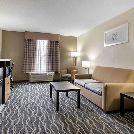 Quality Inn & Suites Lafayette I-65-2
