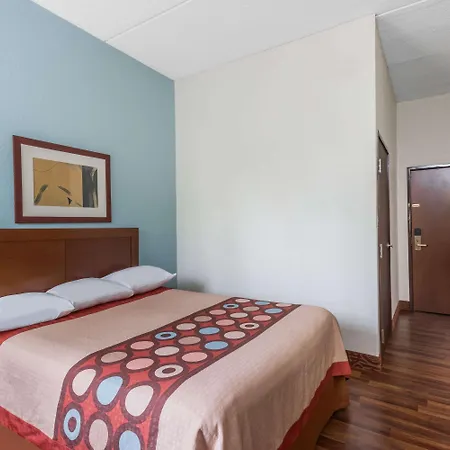 Super 8 By Wyndham Danbury-3