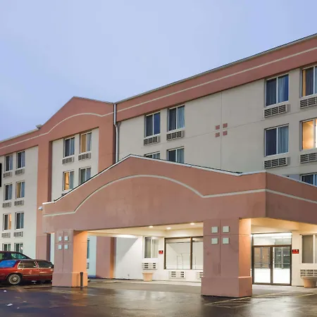 Super 8 By Wyndham Danbury-2