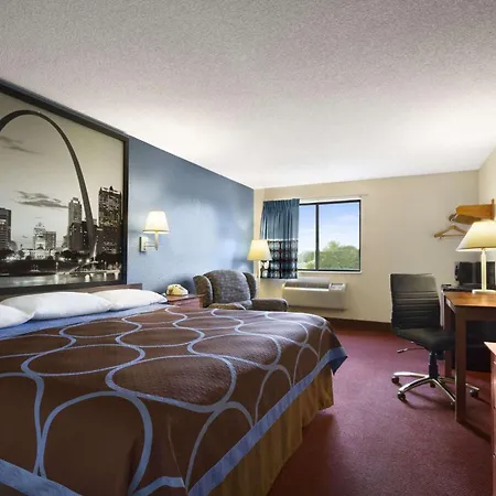 Super 8 By Wyndham Cuba-3