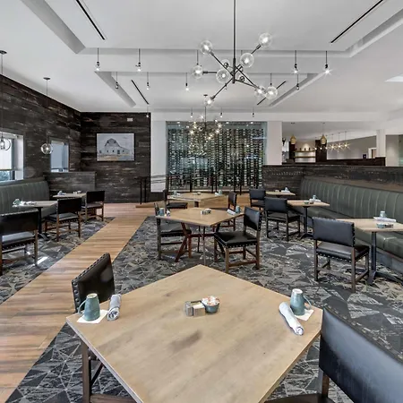 Doubletree By Hilton Wichita Airport-3