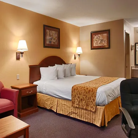 Best Western Delhi Inn-2