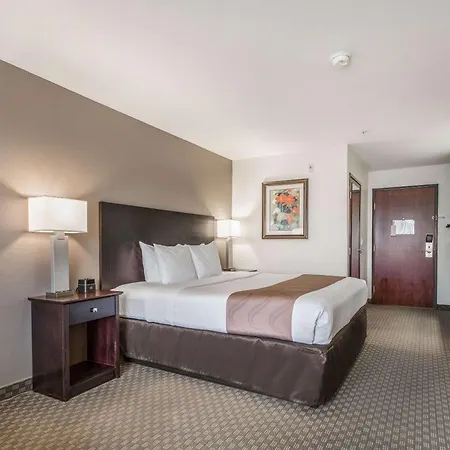 Quality Inn-3