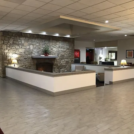 Ramada By Wyndham Clarion-3