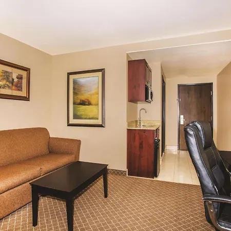 La Quinta By Wyndham Ely-2