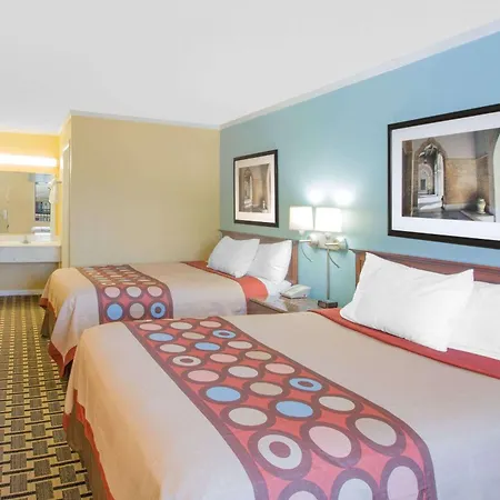 Super 8 By Wyndham Jasper-3