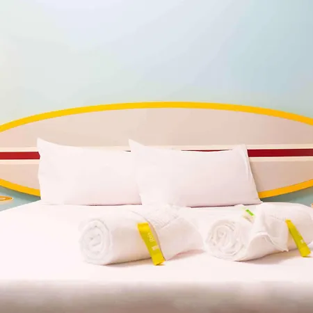 Golden Tulip Guarujá - Antigo Delphin Surf Hotel-3