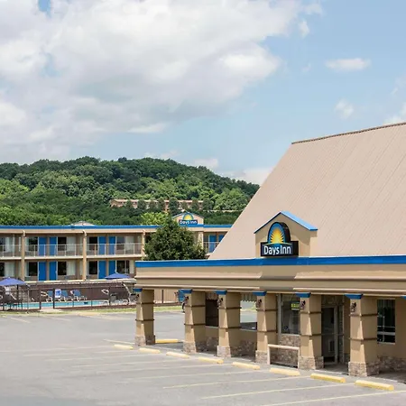Days Inn By Wyndham Staunton-2