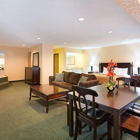 Quality Inn Parkersburg North-Vienna-2