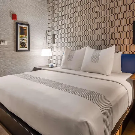 Glo Best Western Brooklyn Nyc-2
