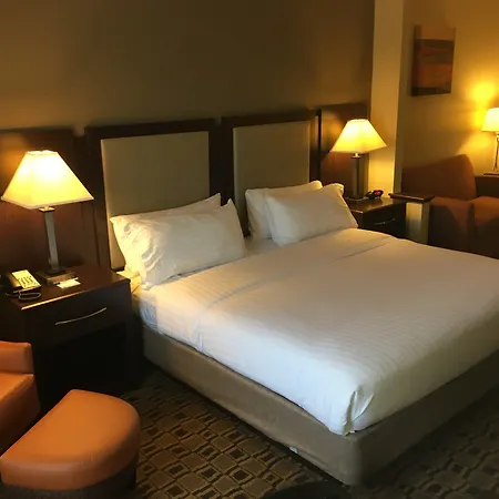 Holiday Inn Express Hotel & Suites Albemarle-3