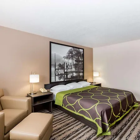 Super 8 By Wyndham Spirit Lake/Okoboji-2