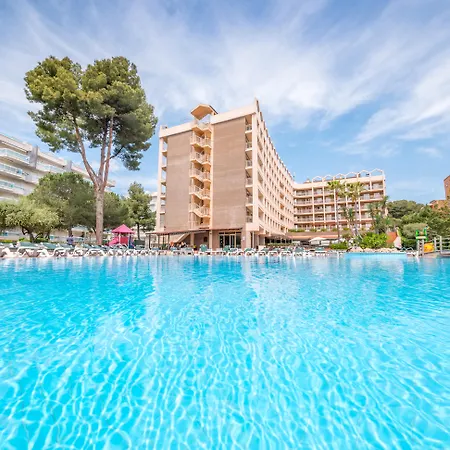 Golden Avenida Family Suites 4*-3