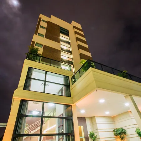 Golden Plaza Hotel By Easy Class-3