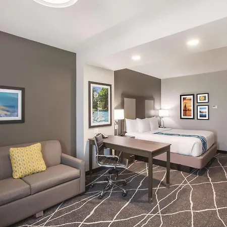 La Quinta By Wyndham Tulsa Broken Arrow-3