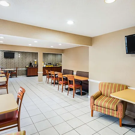 Quality Inn Fairmont-3