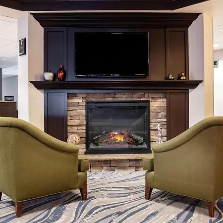 Hampton Inn Erie-South-3