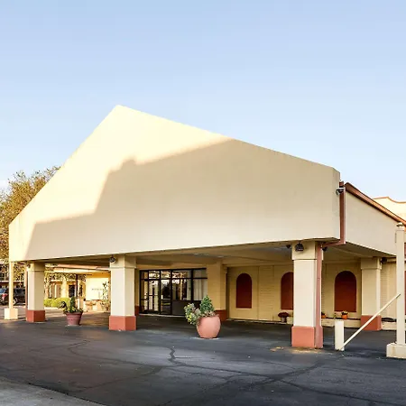 Quality Inn-2