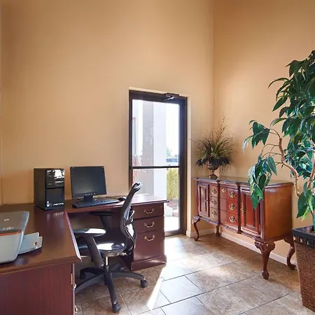 Best Western Inn Russellville-3