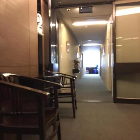 L Hotel At Broadway-3