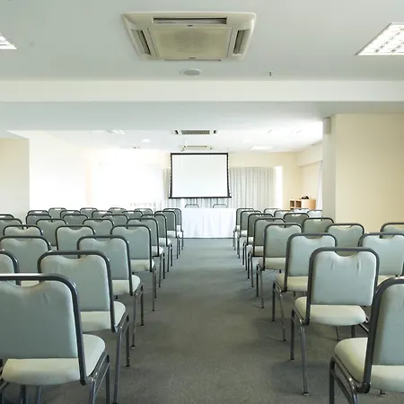 Golden Tulip Macae-2