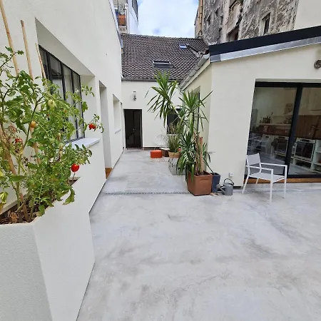 Le Saint Christophe - Mairie d'Aubervilliers ligne 12-3