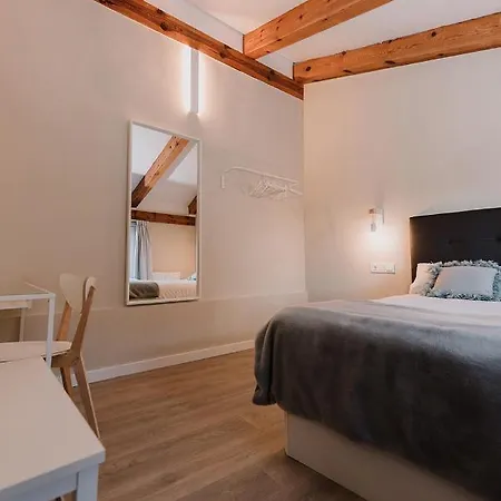 Apartamentos BURGOSUITES-3