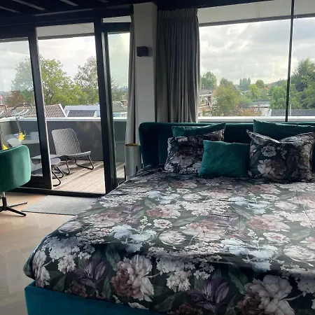 Above And Beyond - Luxe Suite Met Sauna En Stoomdouche-3