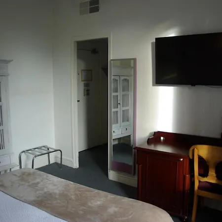 The Originals Boutique, Villa Montpensier, Pau (Inter-Hotel)-3