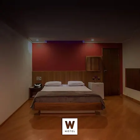 Wmotel-3