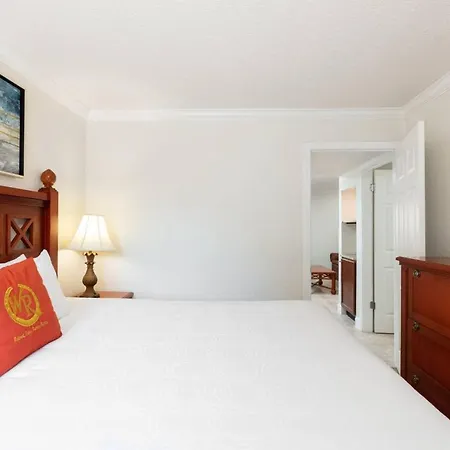 Gorgeous Condo Near Disney-3