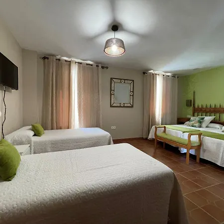 Hostal El Griel NO DISPONEMOS DE RECEPCIÓN FÍSICA-3