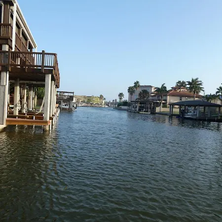 Fishermans Landing On The Bay- Las Marinas-2